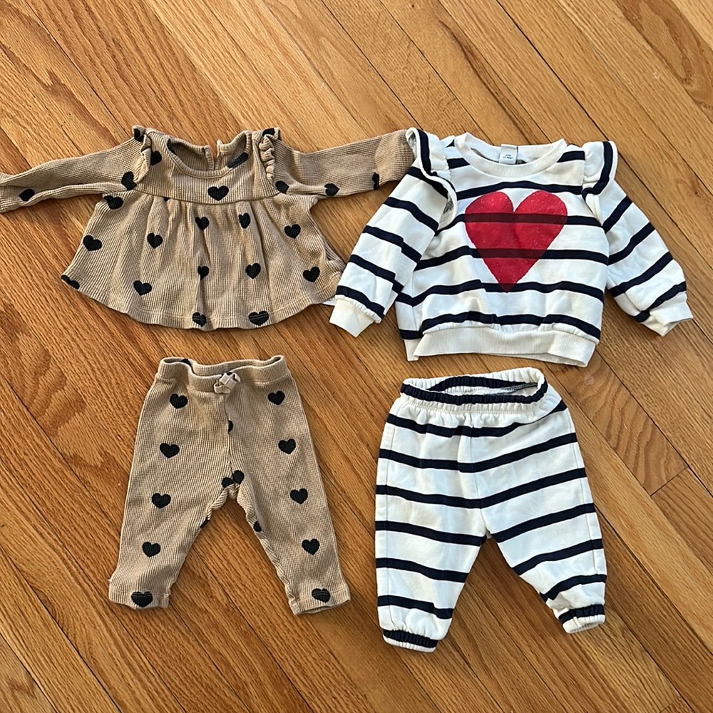 Heart outfits, baby girl 3-6 mo